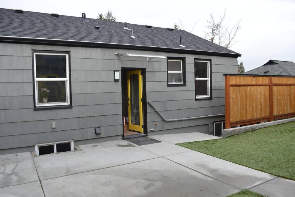 Cozy Crown Hill Carkeek Cottage W/3 Beds, Full Kitchen & Backyard In North Seattle Zewnętrze zdjęcie