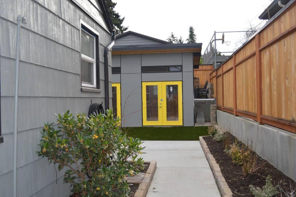 Cozy Crown Hill Carkeek Cottage W/3 Beds, Full Kitchen & Backyard In North Seattle Zewnętrze zdjęcie