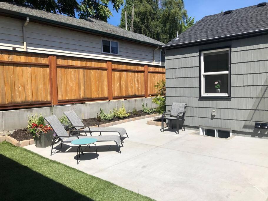 Cozy Crown Hill Carkeek Cottage W/3 Beds, Full Kitchen & Backyard In North Seattle Zewnętrze zdjęcie